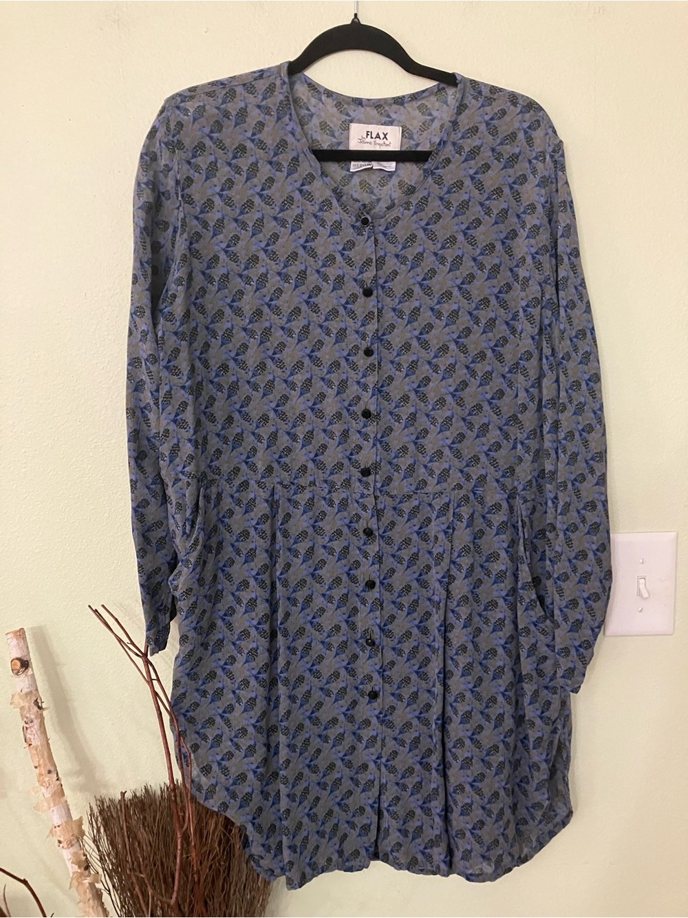 Flax by Jeanne Engelhart blue long sleeve button abstract pattern tunic dress